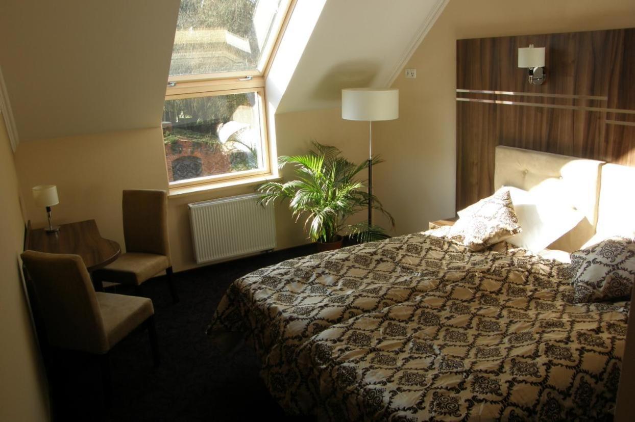 Hotel Belfer Zaniemyśl Zewnętrze zdjęcie